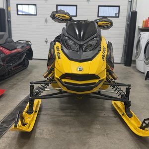 Used 2025 Ski-Doo MXZ X-RS w/ Competition Pkg 850 E-TEC Turbo R RipSaw II 2-Ply 1.25" SHOT w/ 10.25" Touchscreen
